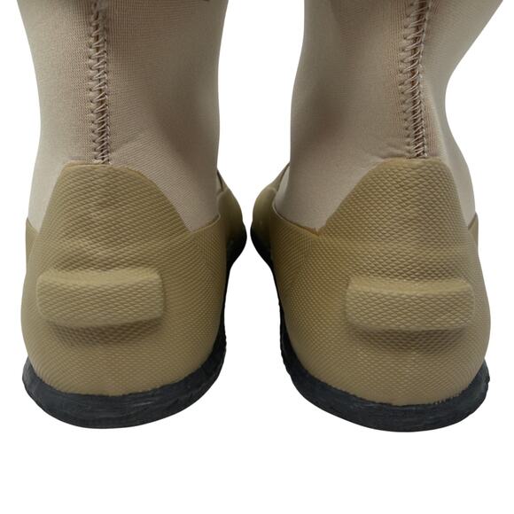 Magellan Outdoors Neoprene Front Zip Wading Boots Mens size 9 Tan/Cream - Picture 9 of 16